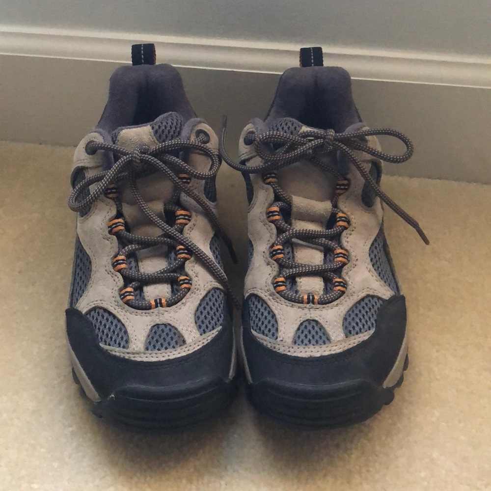 Merrell women’s hiking boots size 8